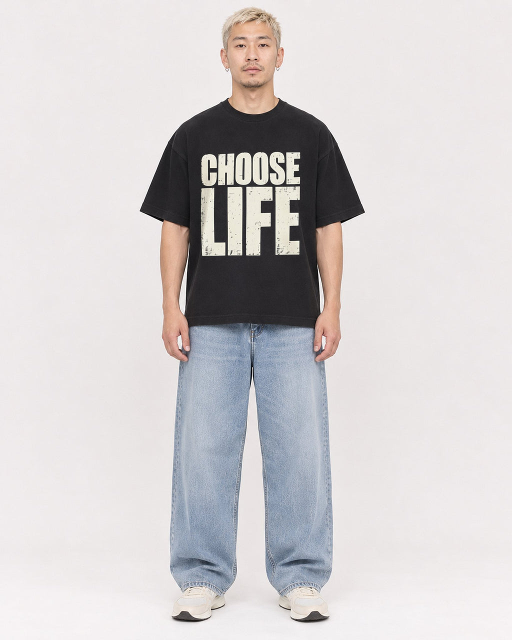Mockup Boxy Heavyweight Tee Black male full-body 33