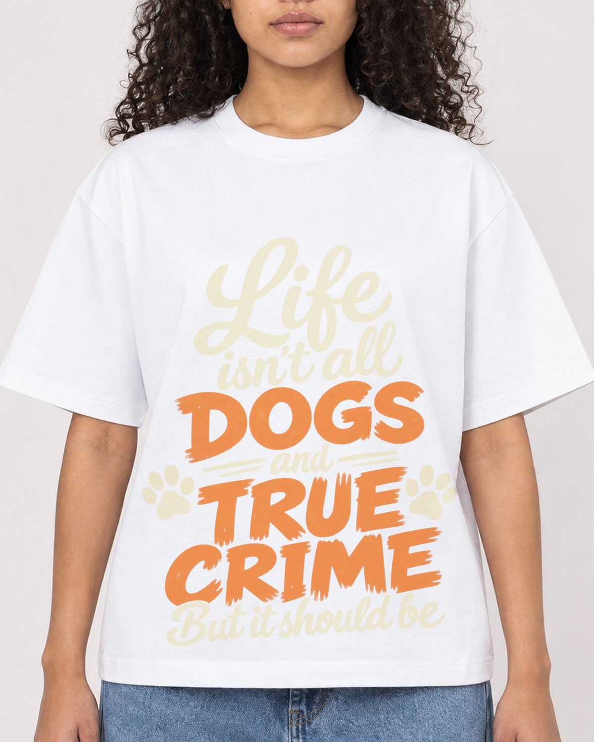 Mockup Boxy Heavyweight Tee White female close-up 10