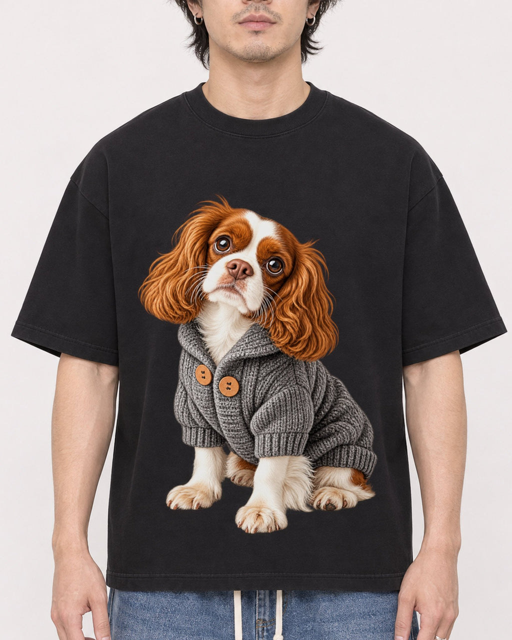 Mockup Boxy Heavyweight Tee Black male close-up 03