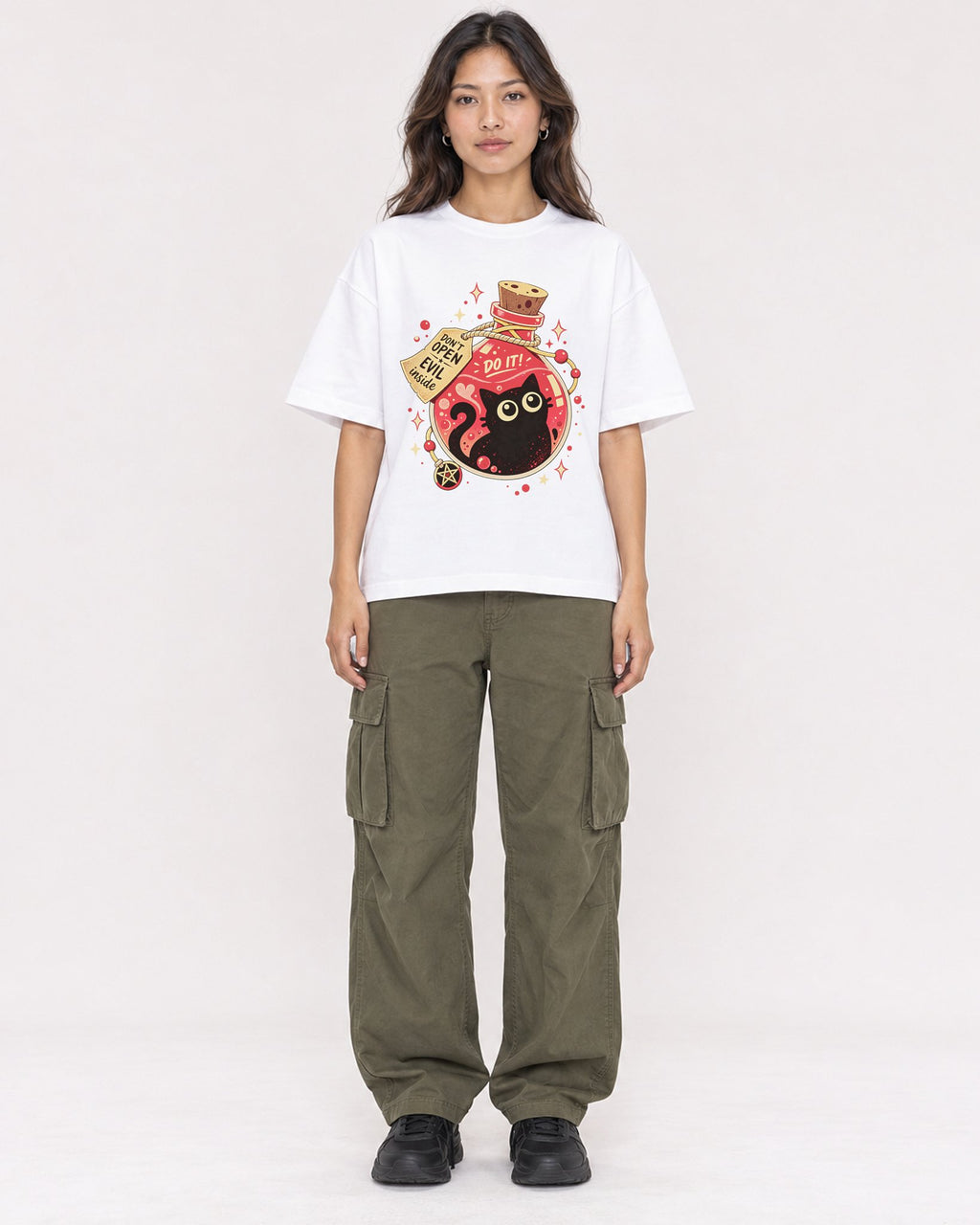 Mockup Boxy Heavyweight Tee White female full-body 02