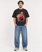 Mockup Boxy Heavyweight Tee Black male full-body 02