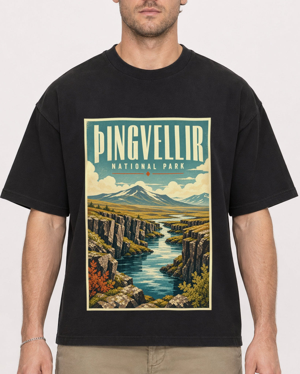Mockup Boxy Heavyweight Tee Black male close-up 08