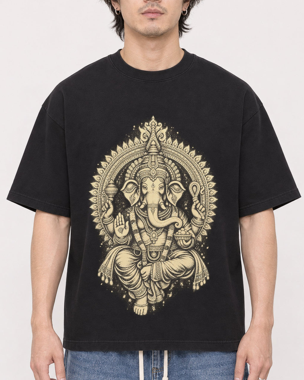Mockup Boxy Heavyweight Tee Black male close-up 03