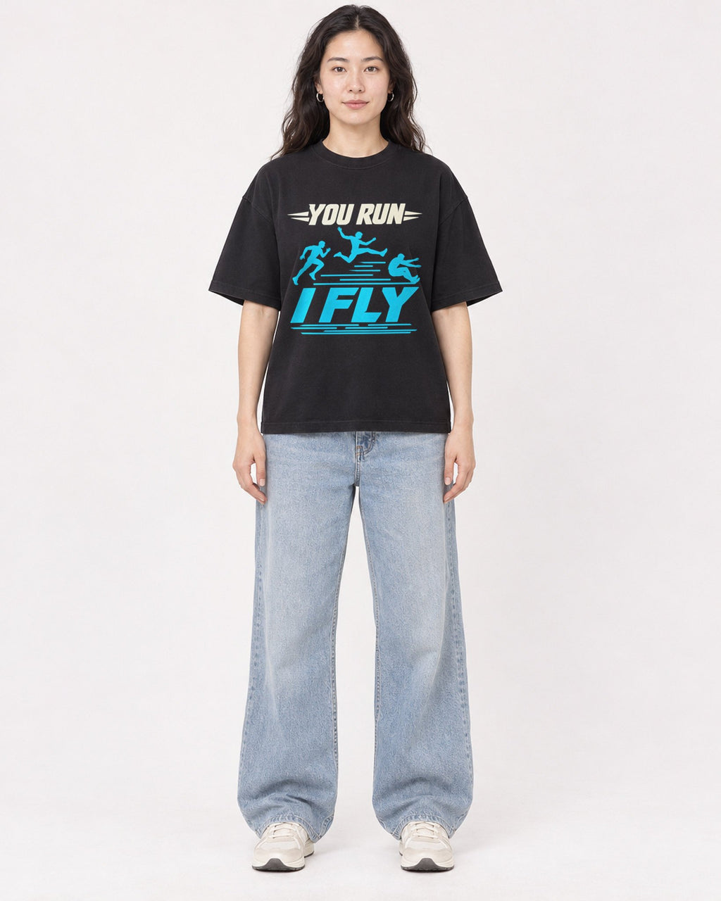 Mockup Boxy Heavyweight Tee Black female full-body 03