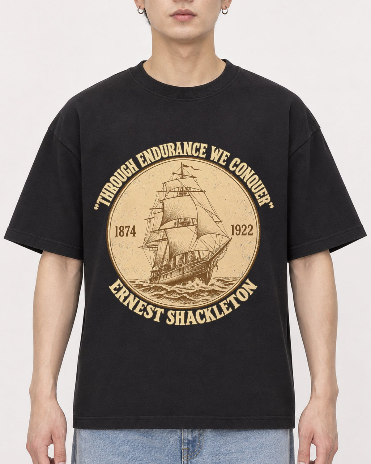 Mockup Boxy Heavyweight Tee Black male close-up 01