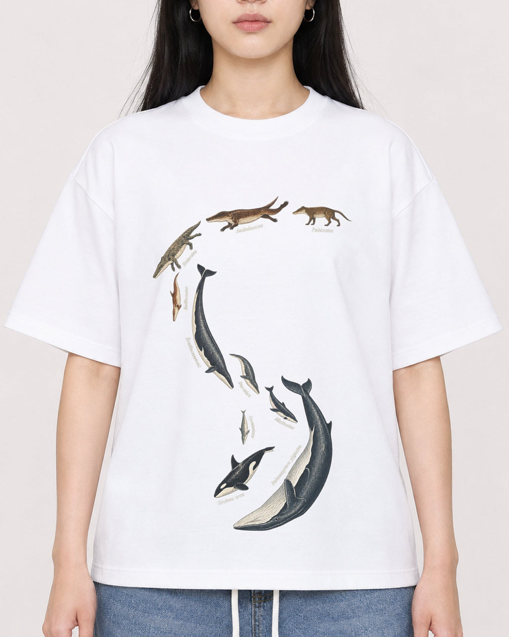 Mockup Boxy Heavyweight Tee White female close-up 01