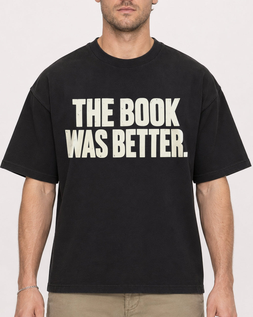 Mockup Boxy Heavyweight Tee Black male close-up 08