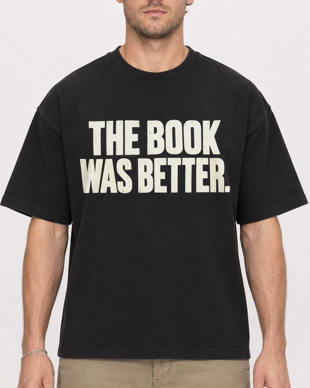 Mockup Boxy Heavyweight Tee Black male close-up 08