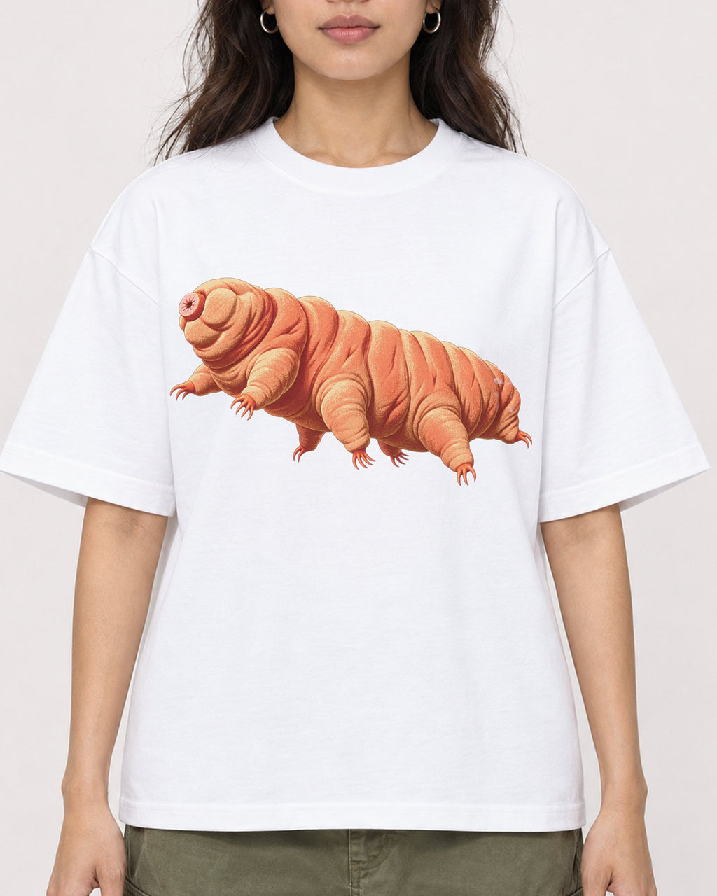 Mockup Boxy Heavyweight Tee White female close-up 02