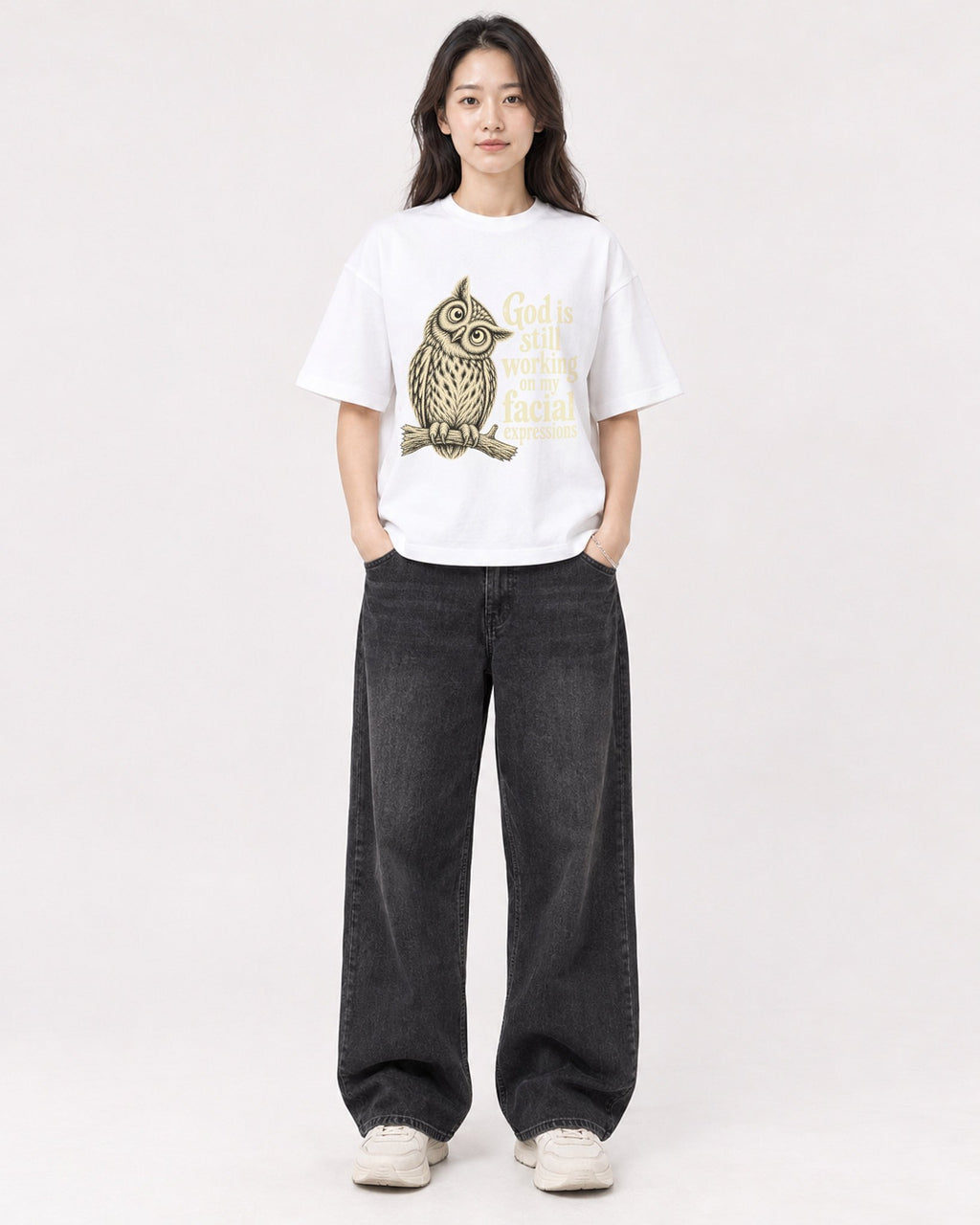 Mockup Boxy Heavyweight Tee White female full-body 03