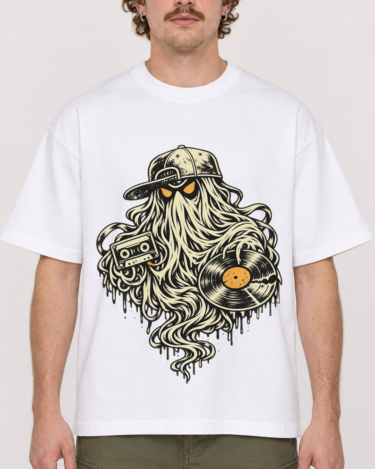 Mockup Boxy Heavyweight Tee White male close-up 09