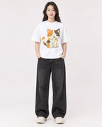 Mockup Boxy Heavyweight Tee White female full-body 03