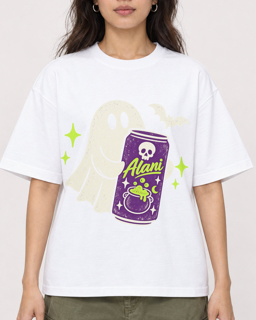 Mockup Boxy Heavyweight Tee White female close-up 02