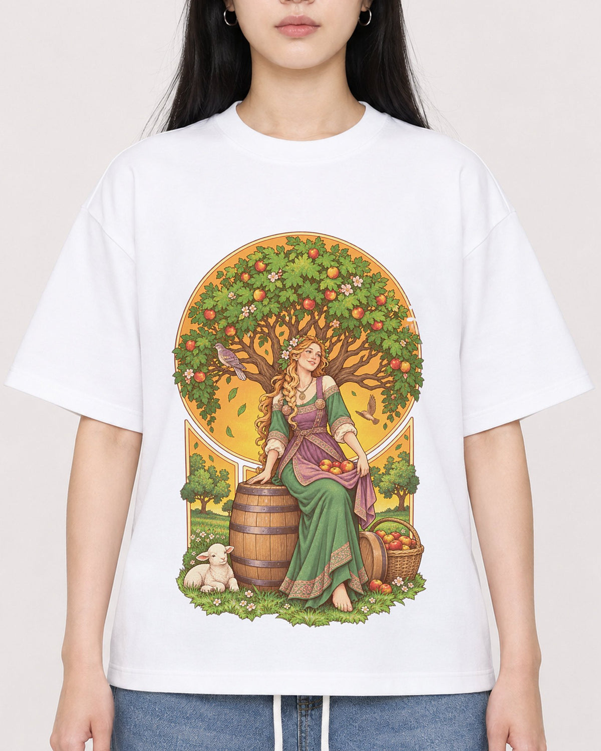 Mockup Boxy Heavyweight Tee White female close-up 01