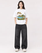 Mockup Boxy Heavyweight Tee White female full-body 03