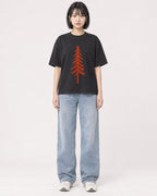 Mockup Boxy Heavyweight Tee Black female full-body 11