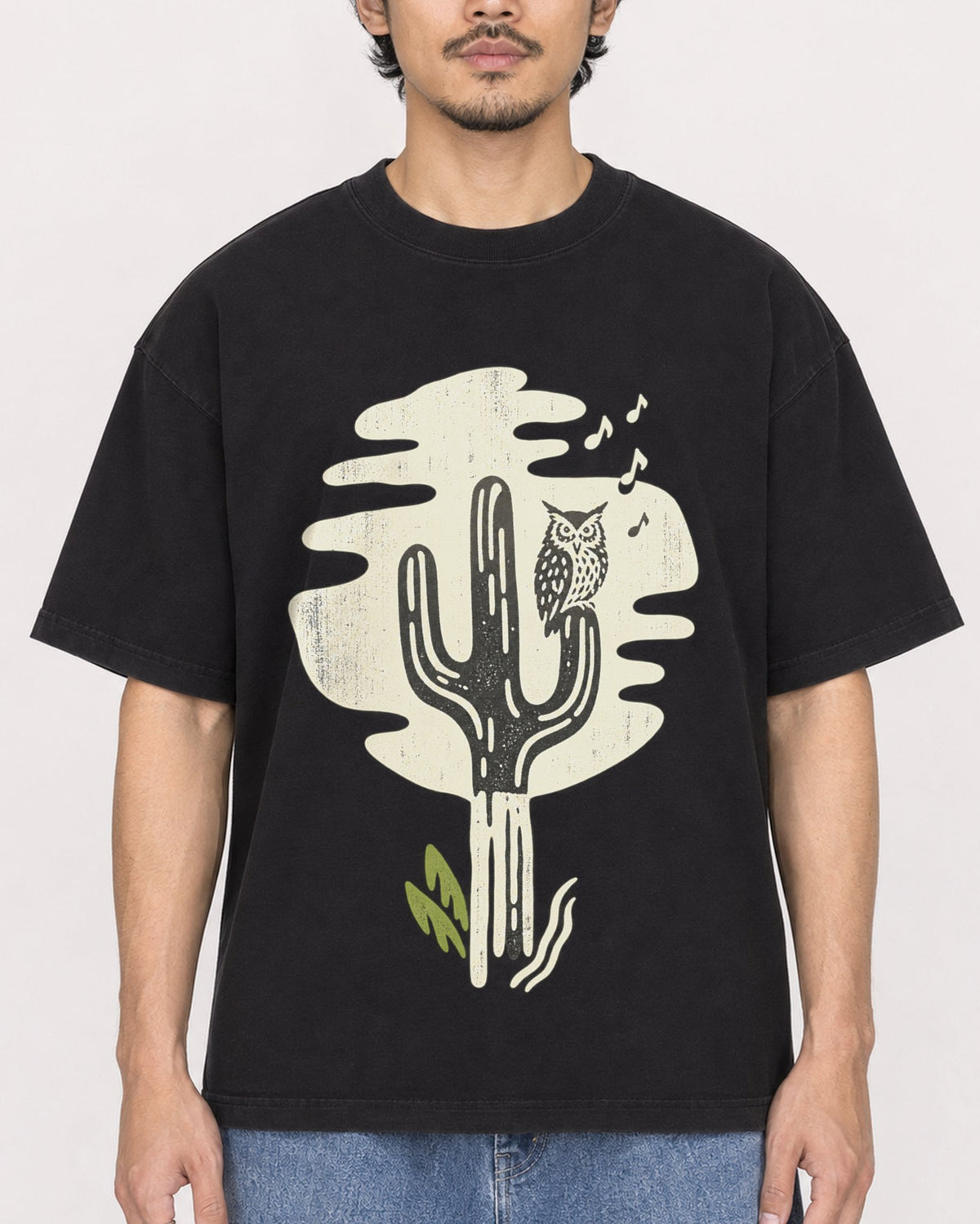 Mockup Boxy Heavyweight Tee Black male close-up 02