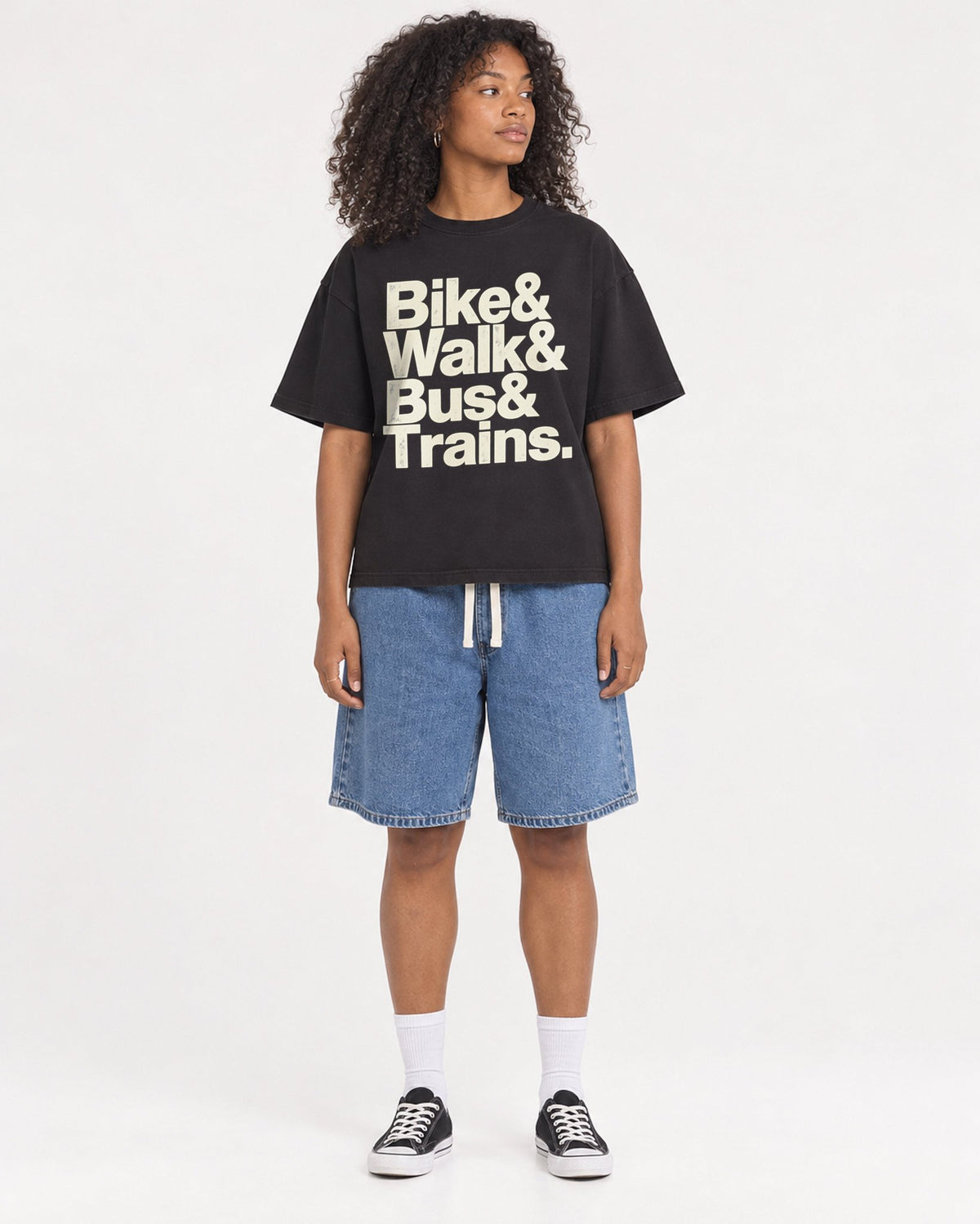 Mockup Boxy Heavyweight Tee Black female full-body 05