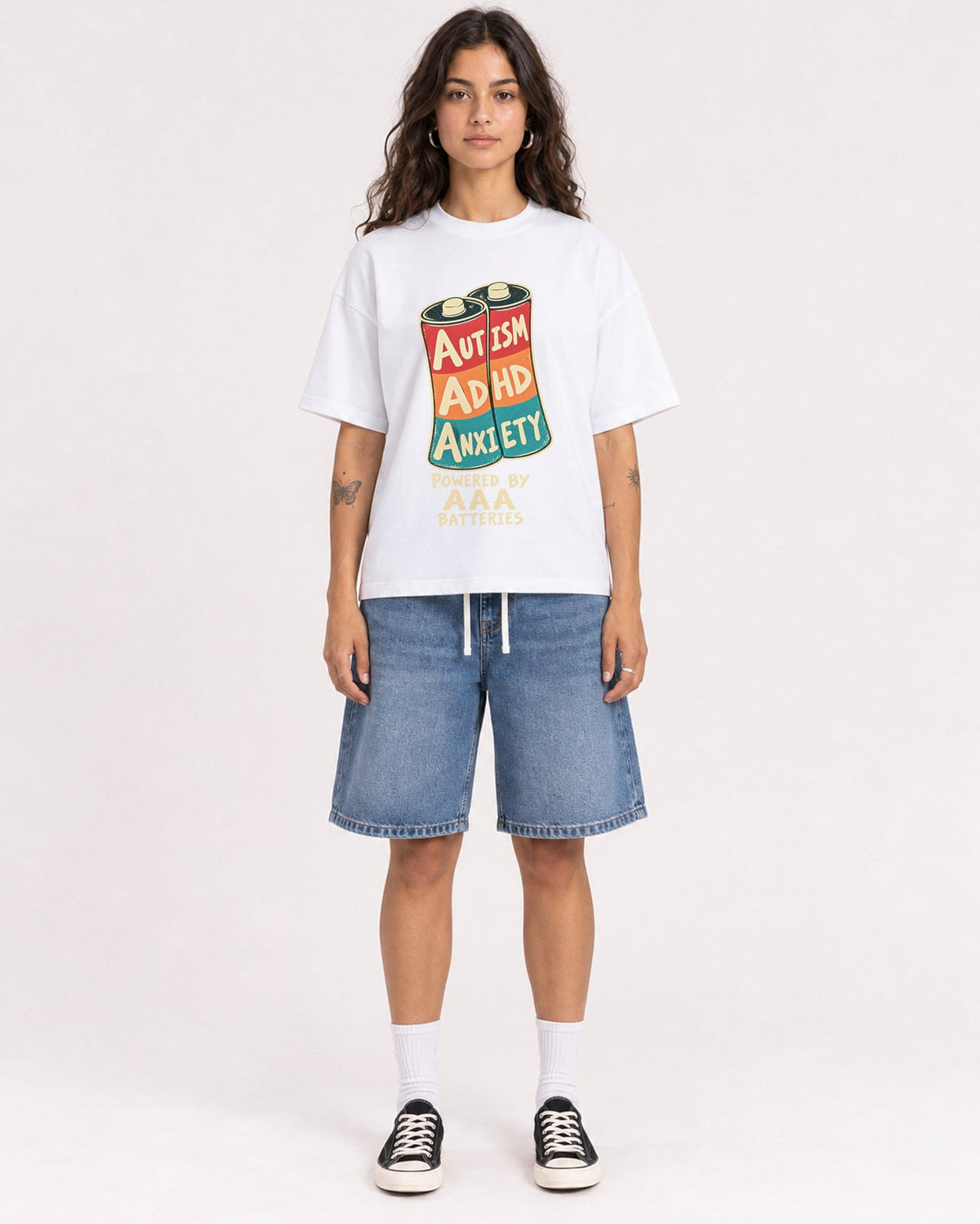 Mockup Boxy Heavyweight Tee White female full-body 06