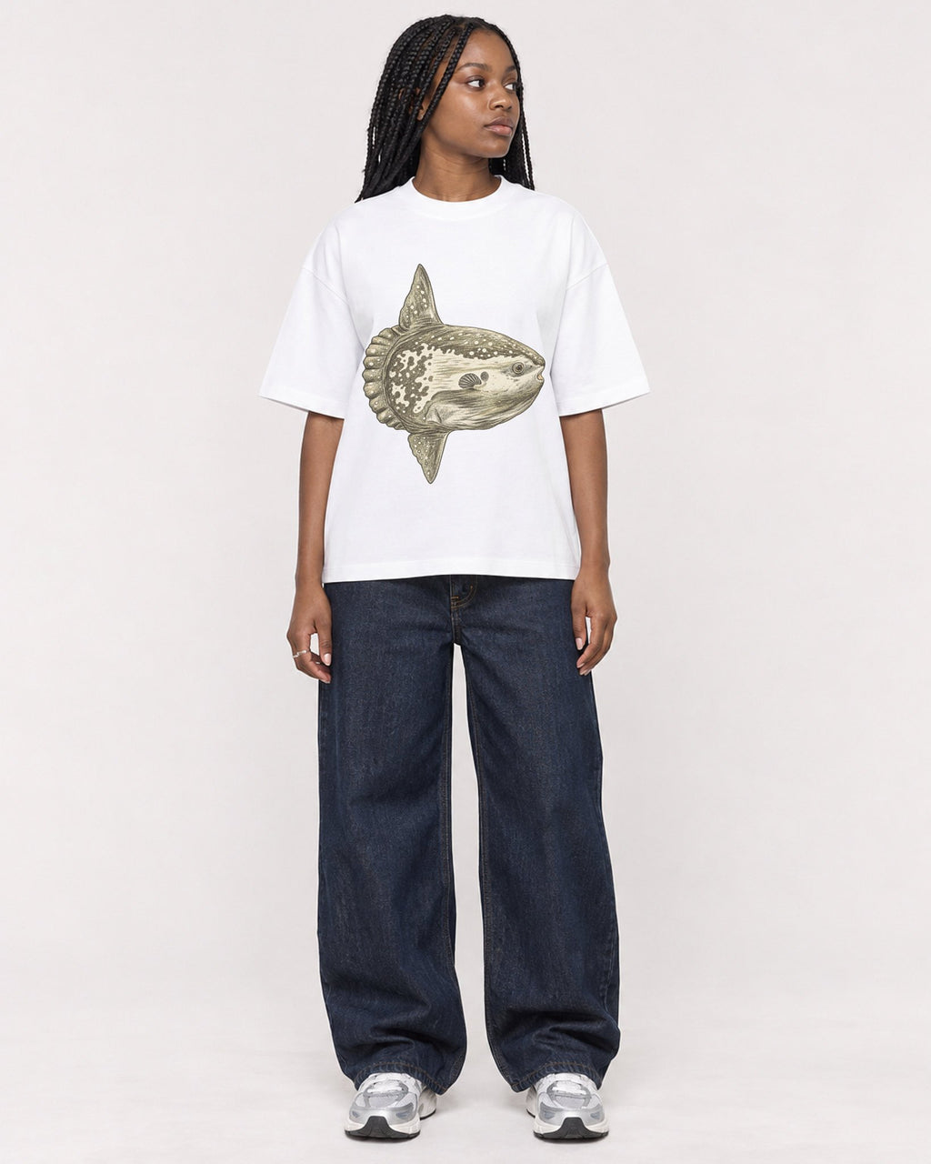 Mockup Boxy Heavyweight Tee White female full-body 04