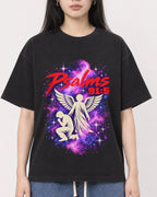 Mockup Boxy Heavyweight Tee Black female close-up 01