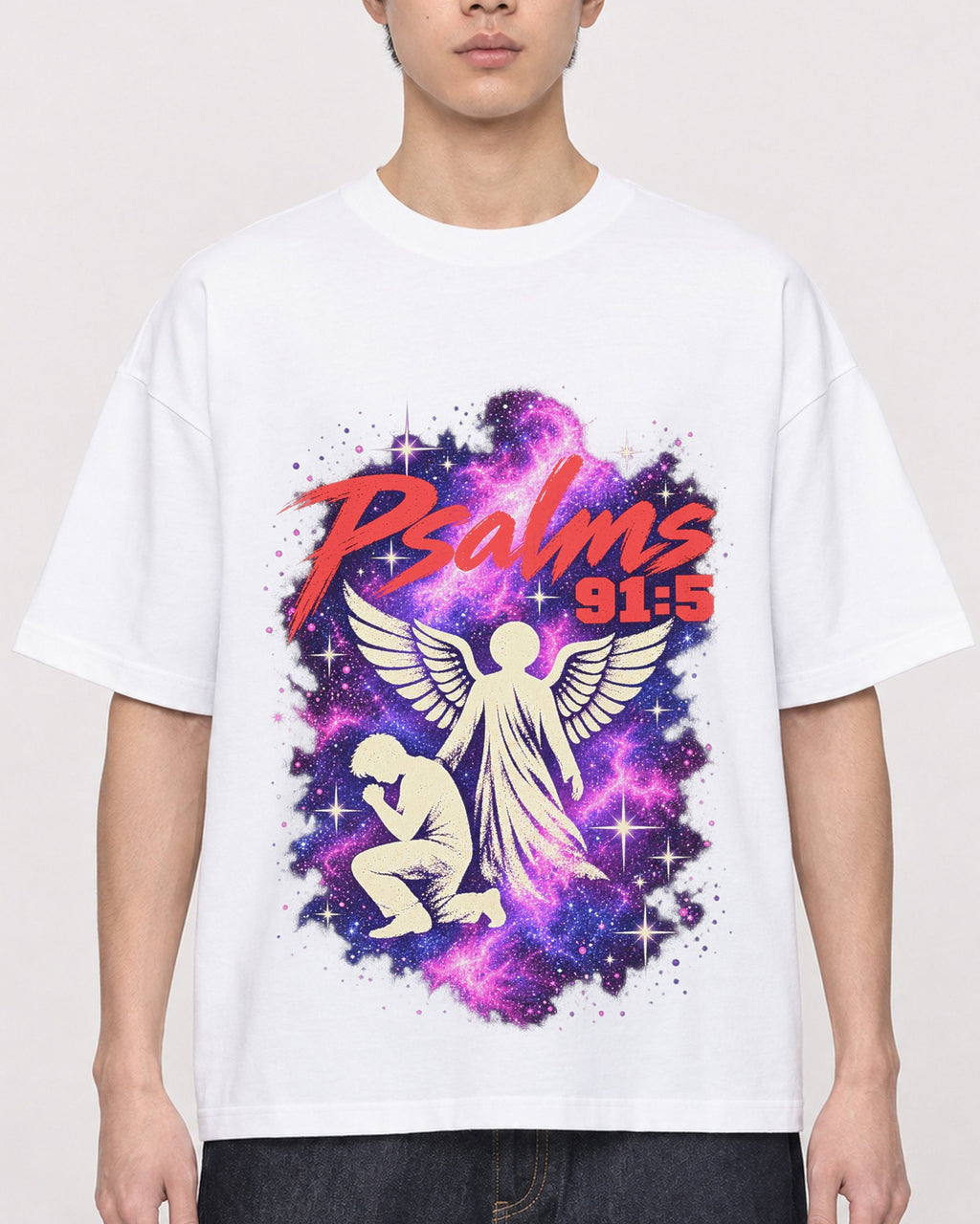 Mockup Boxy Heavyweight Tee White male close-up 01