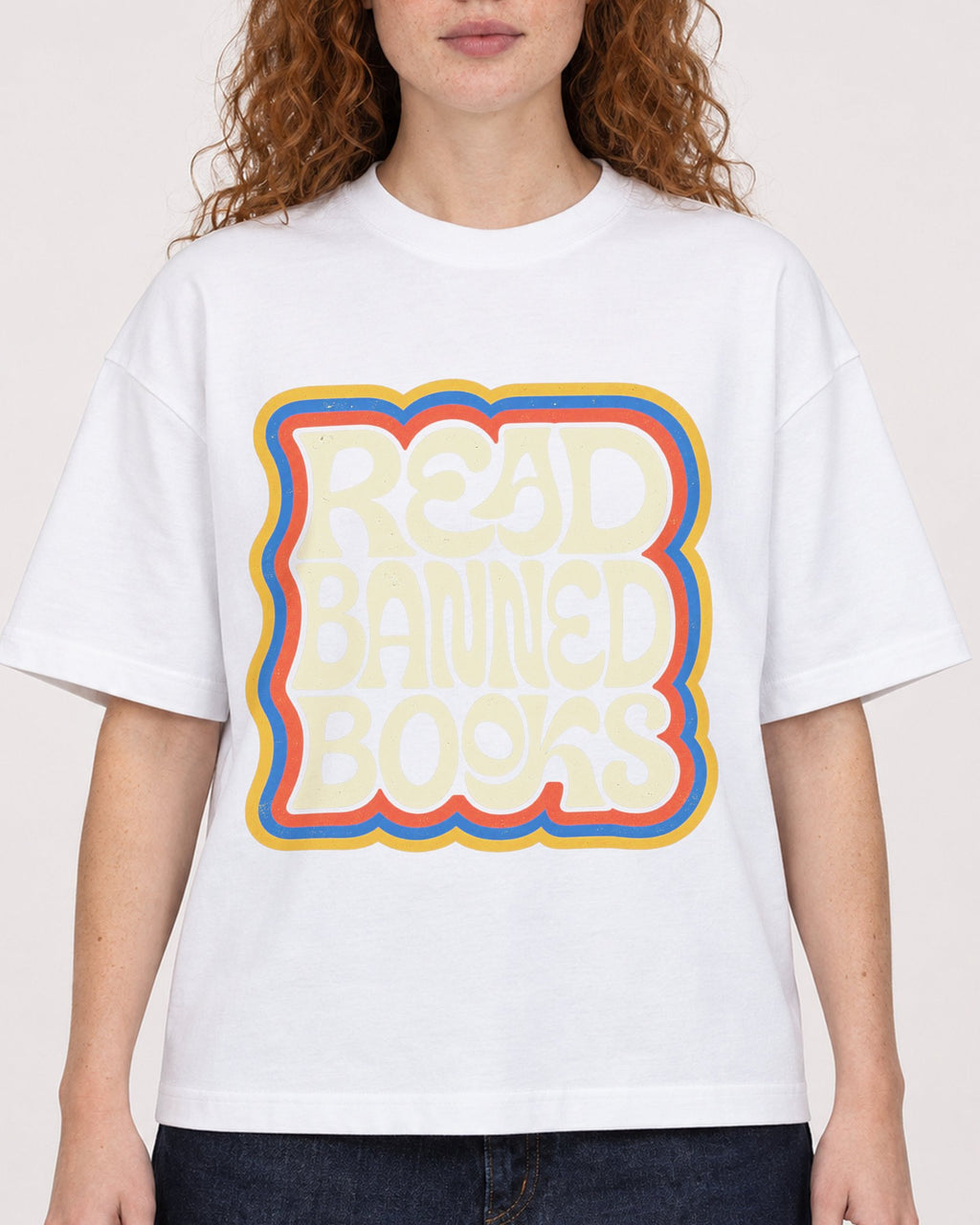 Mockup Boxy Heavyweight Tee White female close-up 09