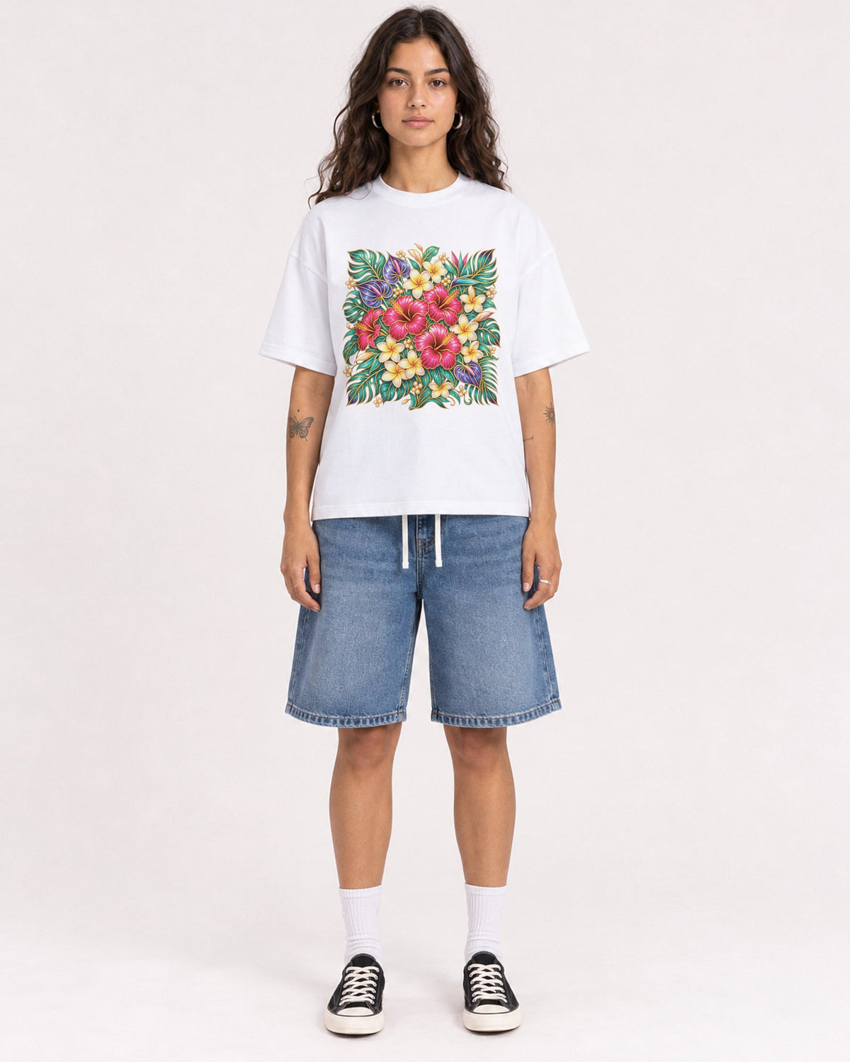 Mockup Boxy Heavyweight Tee White female full-body 06