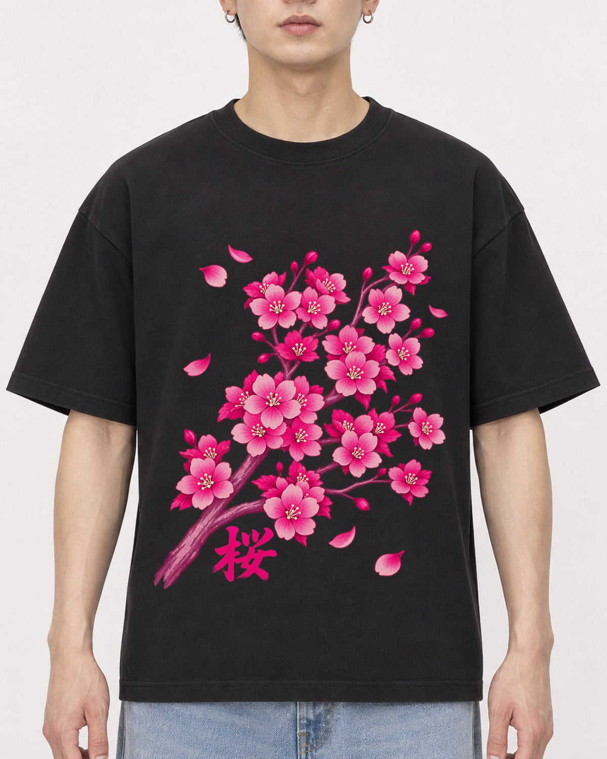Mockup Boxy Heavyweight Tee Black male close-up 01