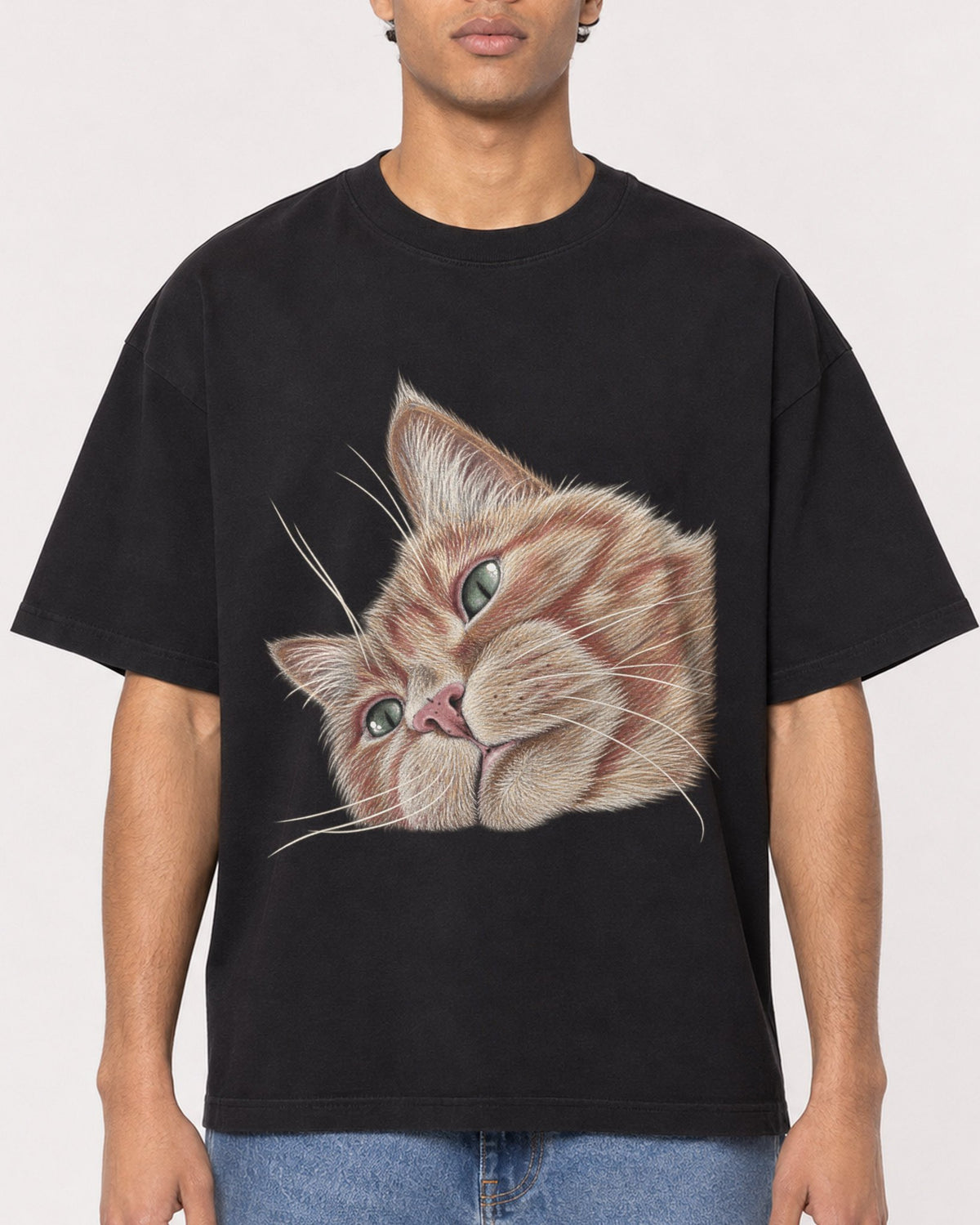 Mockup Boxy Heavyweight Tee Black male close-up 10