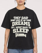 Mockup Boxy Heavyweight Tee Black female close-up 12