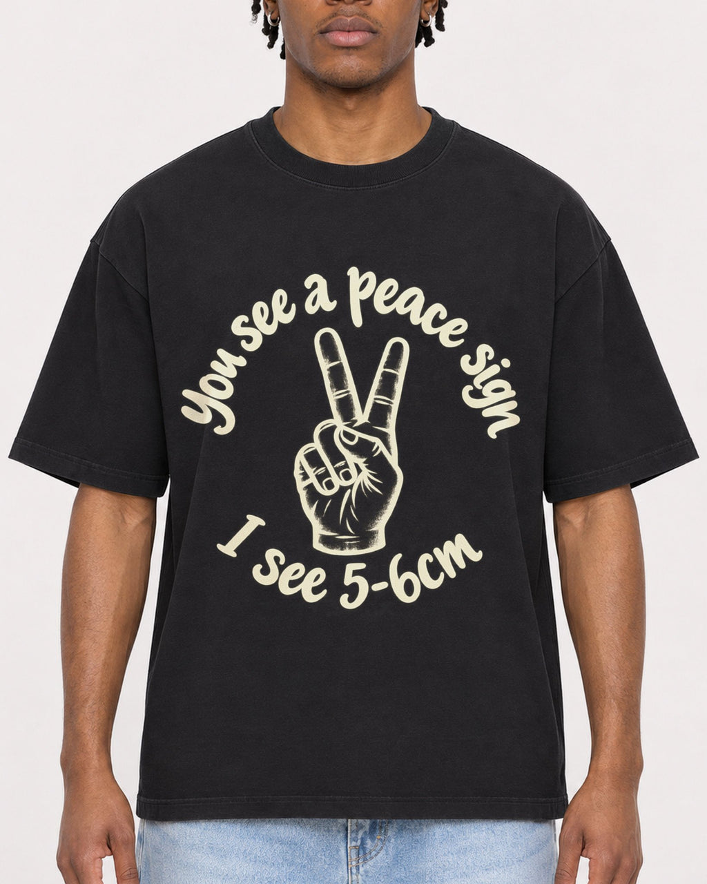 Mockup Boxy Heavyweight Tee Black male close-up 05