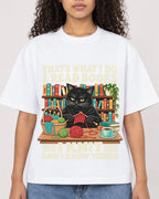 Mockup Boxy Heavyweight Tee White female close-up 10
