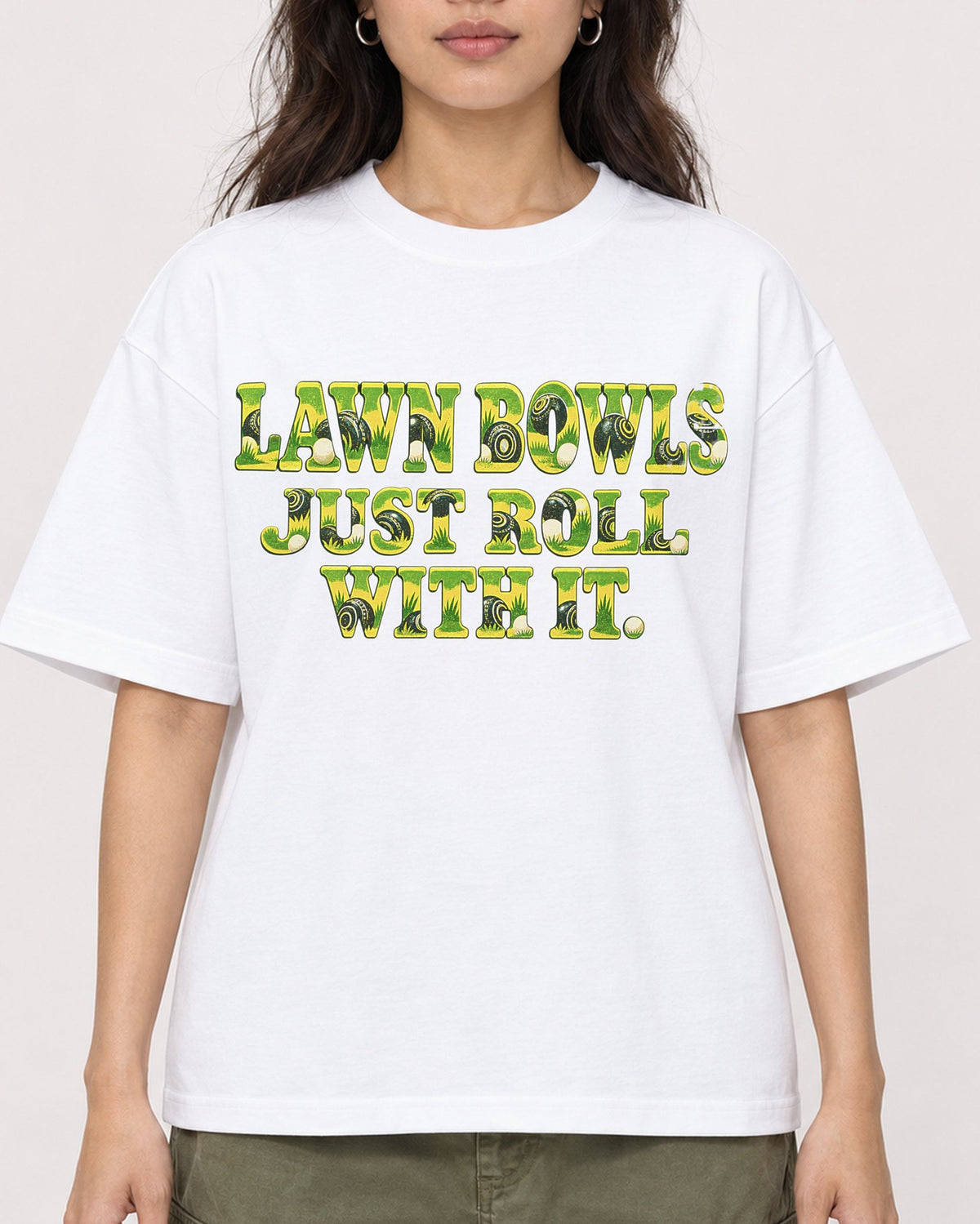 Mockup Boxy Heavyweight Tee White female close-up 02