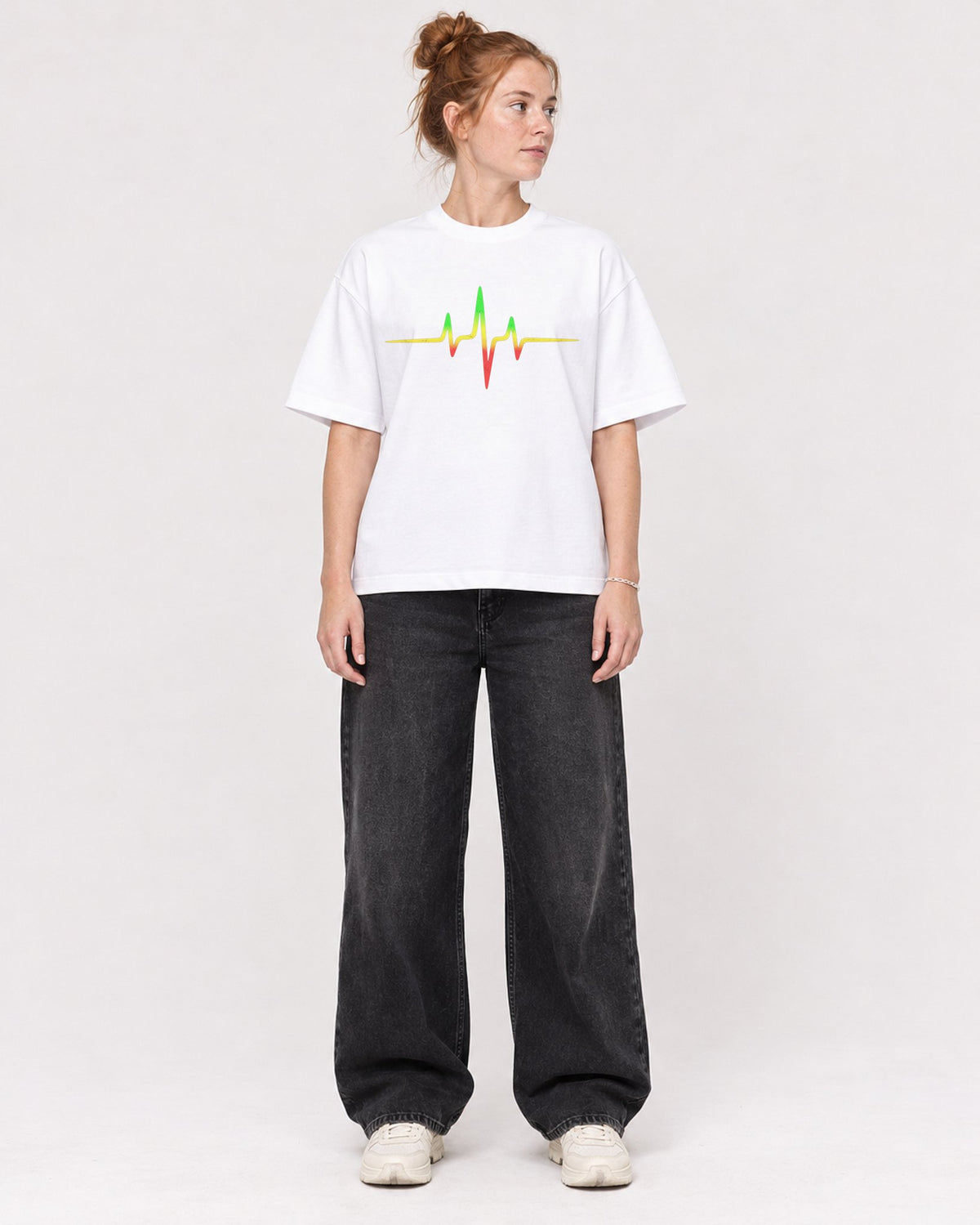 Mockup Boxy Heavyweight Tee White female full-body 28