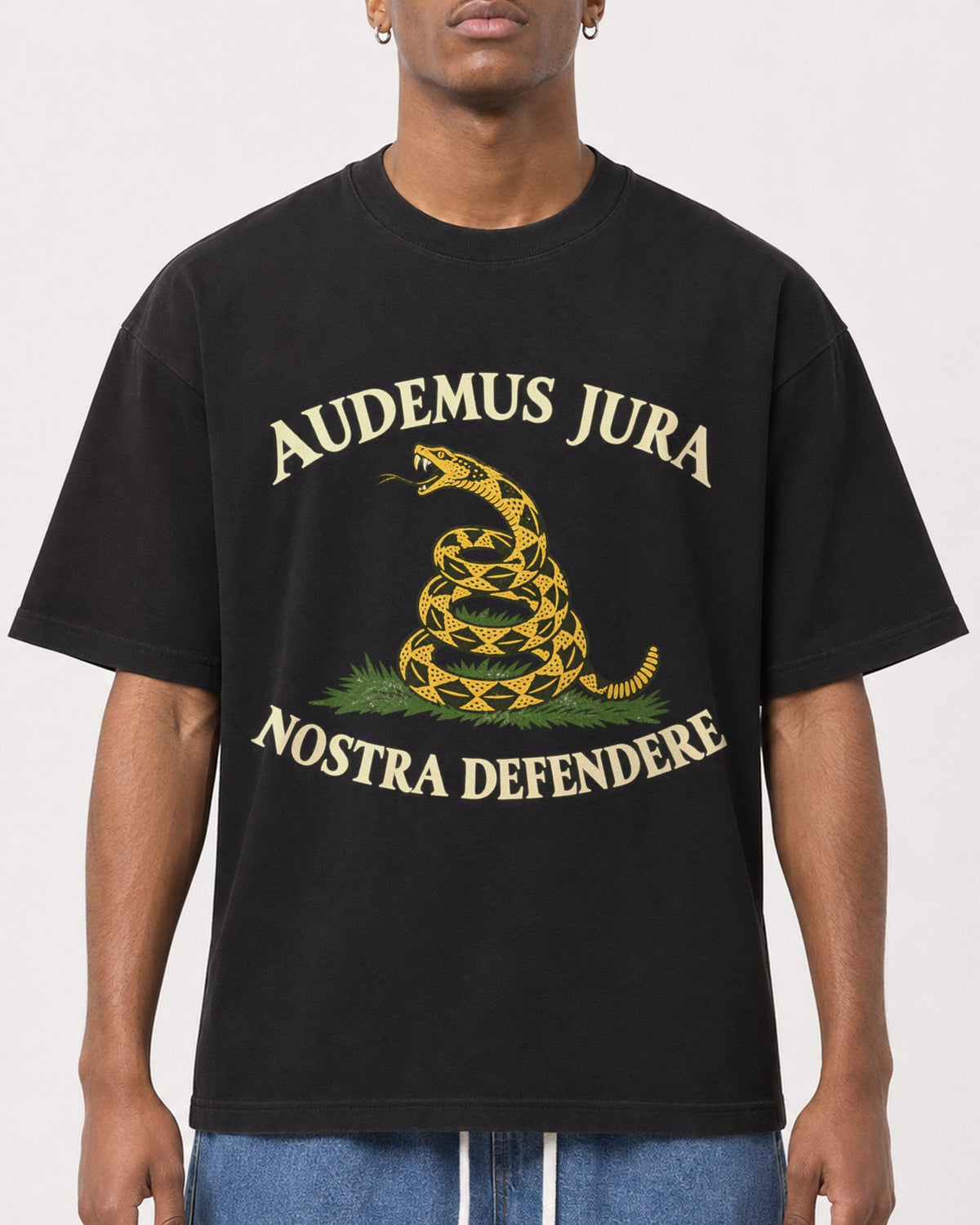 Mockup Boxy Heavyweight Tee Black male close-up 15