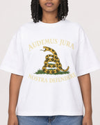 Mockup Boxy Heavyweight Tee White female close-up 15