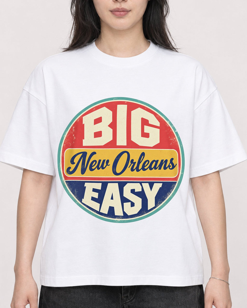 Mockup Boxy Heavyweight Tee White female close-up 13
