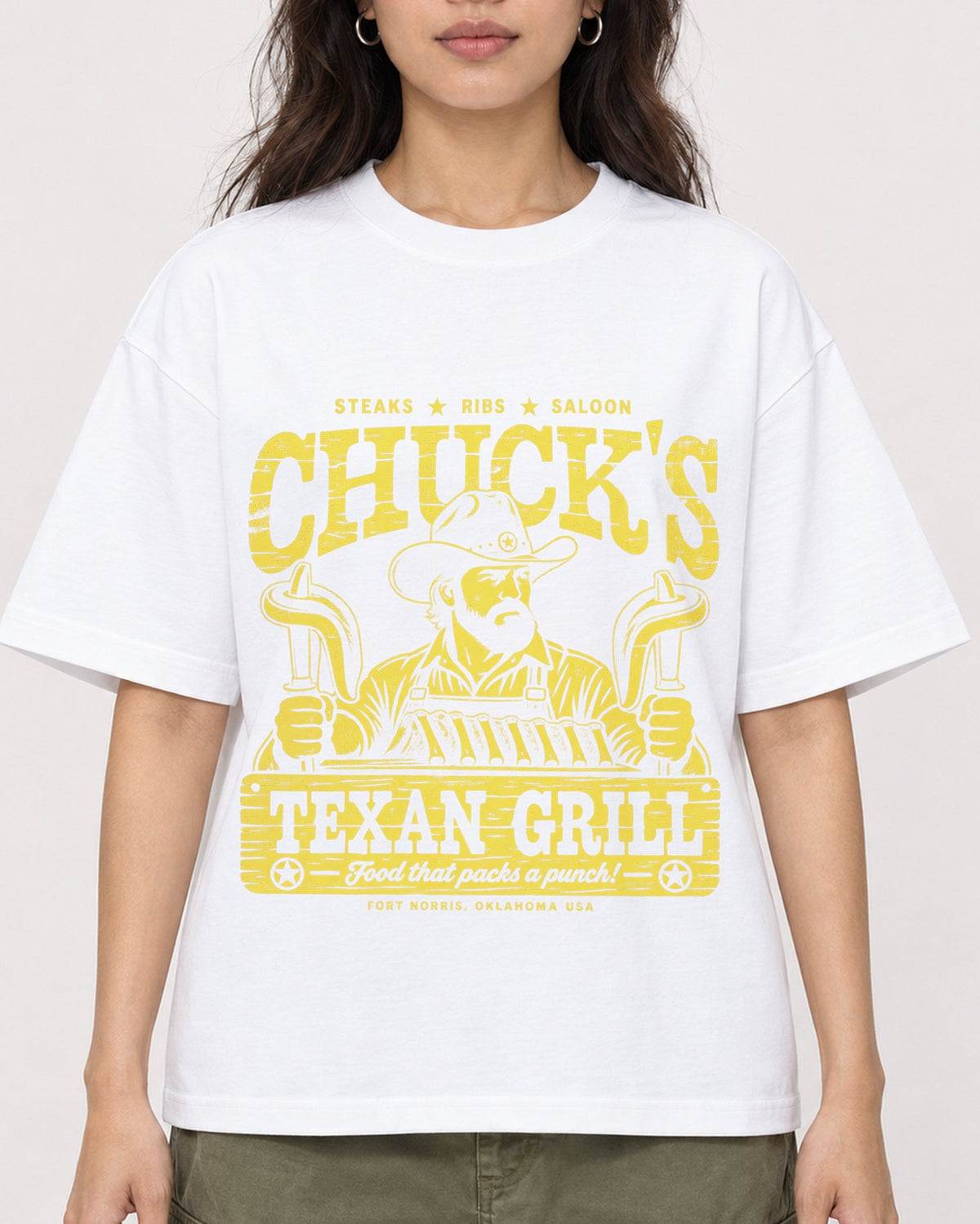 Mockup Boxy Heavyweight Tee White female close-up 02