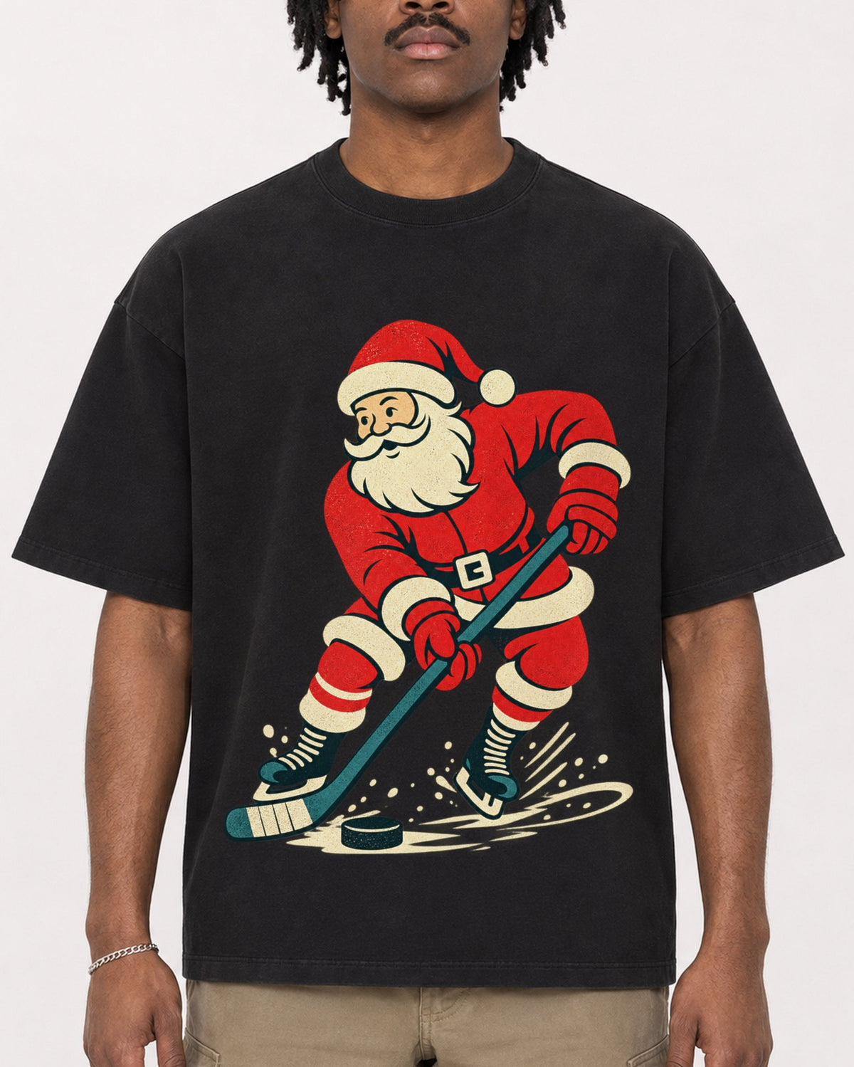 Mockup Boxy Heavyweight Tee Black male close-up 04
