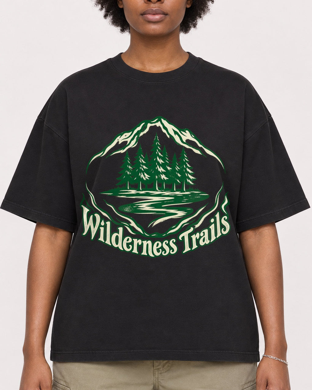 Mockup Boxy Heavyweight Tee Black female close-up 14