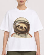 Mockup Boxy Heavyweight Tee White female close-up 12