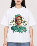Mockup Boxy Heavyweight Tee White female close-up 01