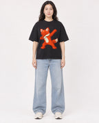 Mockup Boxy Heavyweight Tee Black female full-body 03