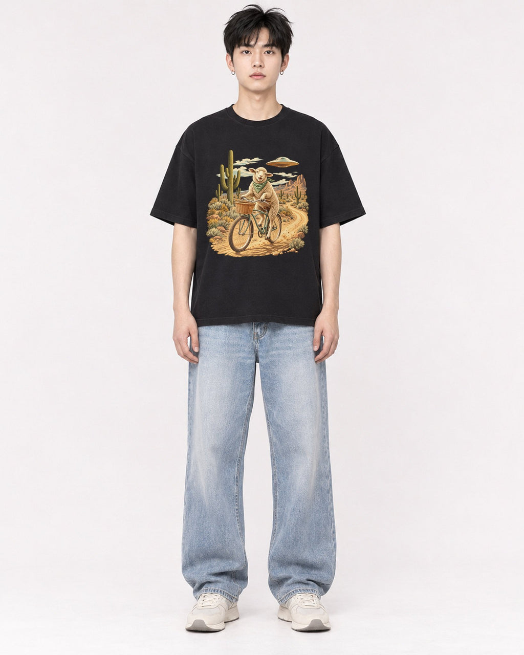 Mockup Boxy Heavyweight Tee Black male full-body 01