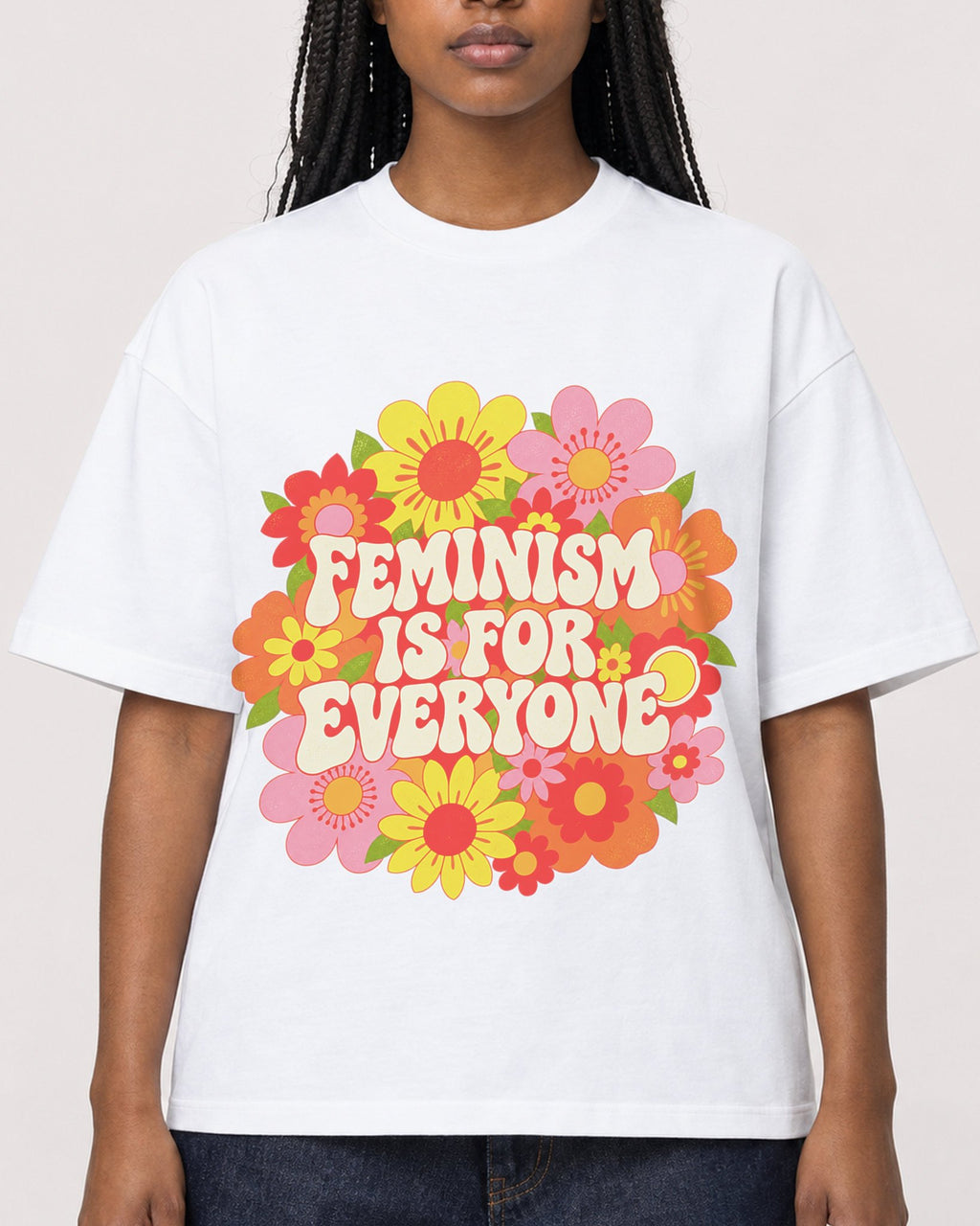 Mockup Boxy Heavyweight Tee White female close-up 04
