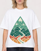 Mockup Boxy Heavyweight Tee White female close-up 19