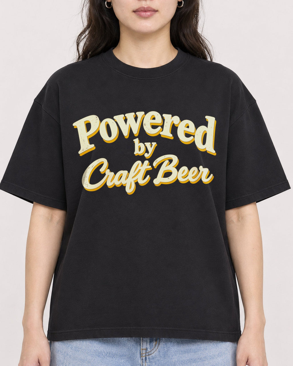 Mockup Boxy Heavyweight Tee Black female close-up 03