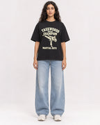 Mockup Boxy Heavyweight Tee Black female full-body 07