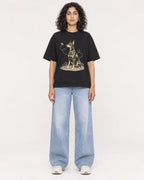 Mockup Boxy Heavyweight Tee Black female full-body 27